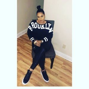 Meet your Posher, Ghenet